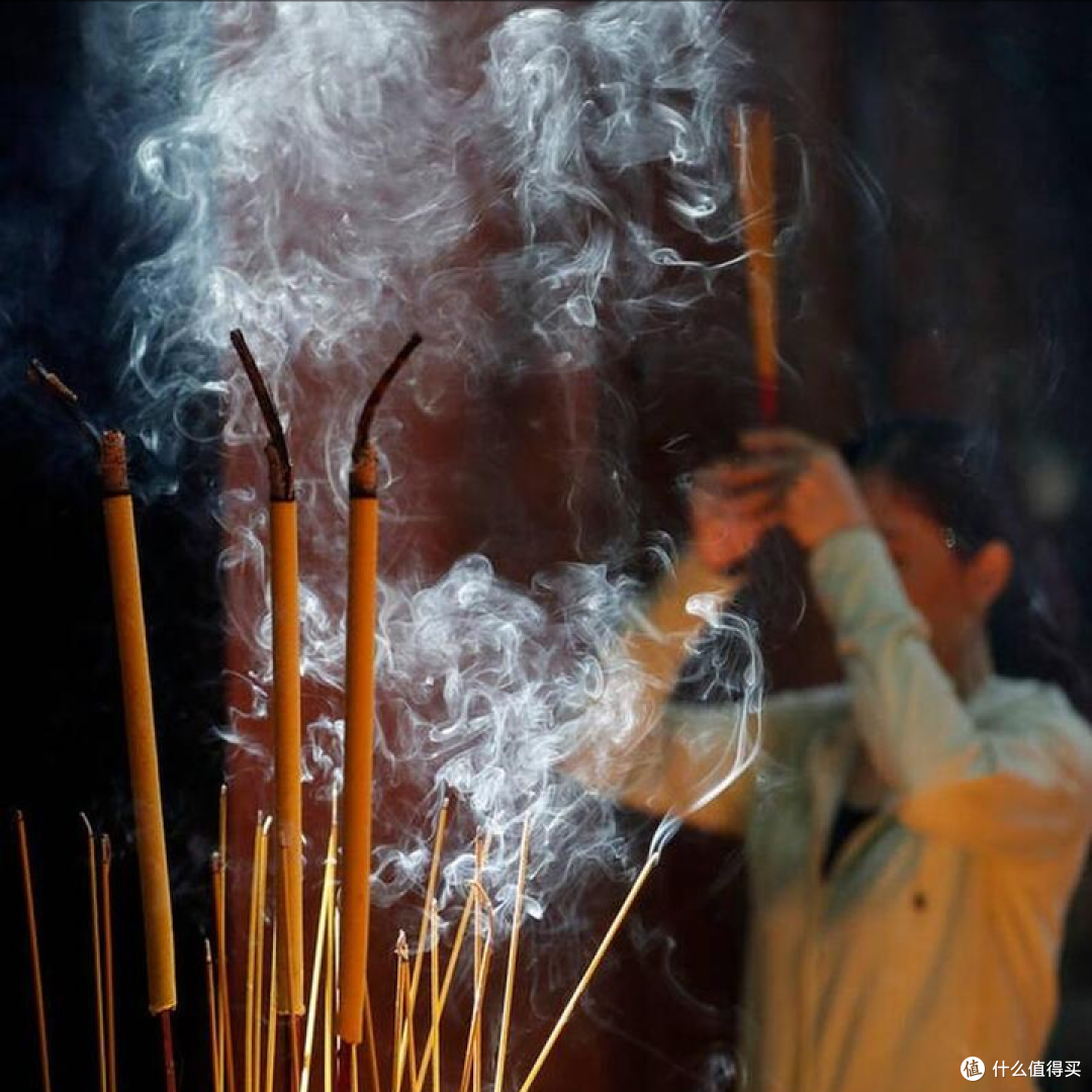 “烧香不许两愿,上坟不说三话”,什么意思?老祖宗的智慧之谈!