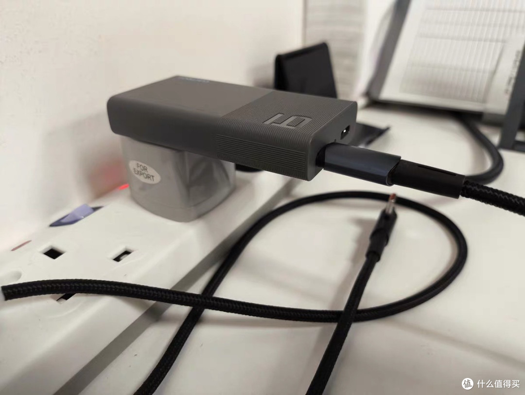 PD65W快充,酷态科6号卡片让iPhone17更出色