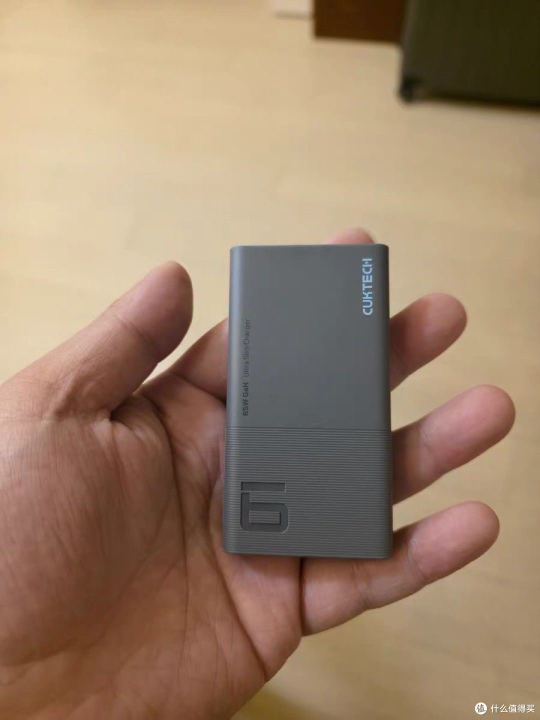 PD65W快充,酷态科6号卡片让iPhone17更出色