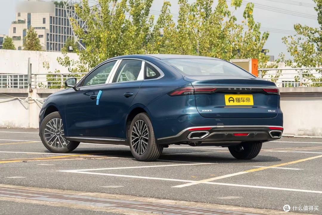 全新吉利帝豪11月18日上市