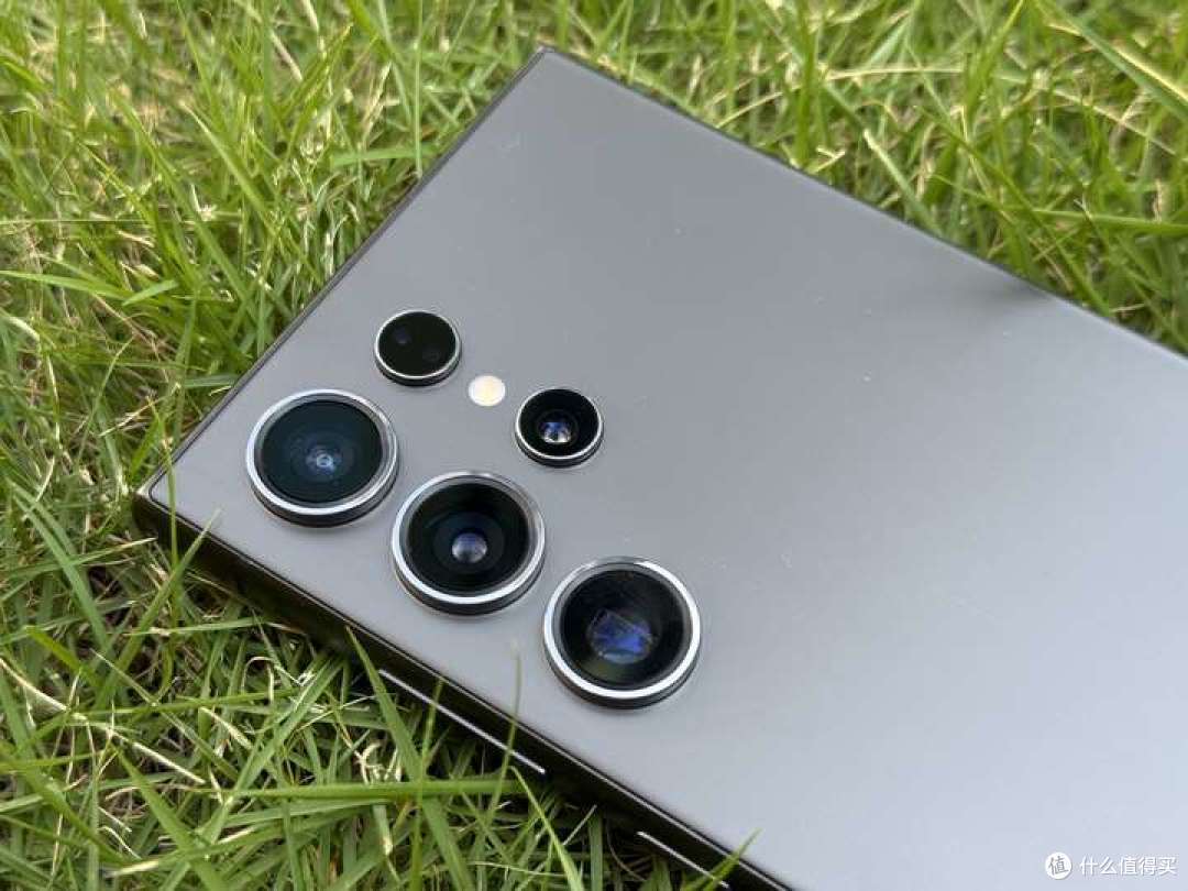 三星Galaxy S24 Ultra深度实测结果:影像、性能、AI都超强
