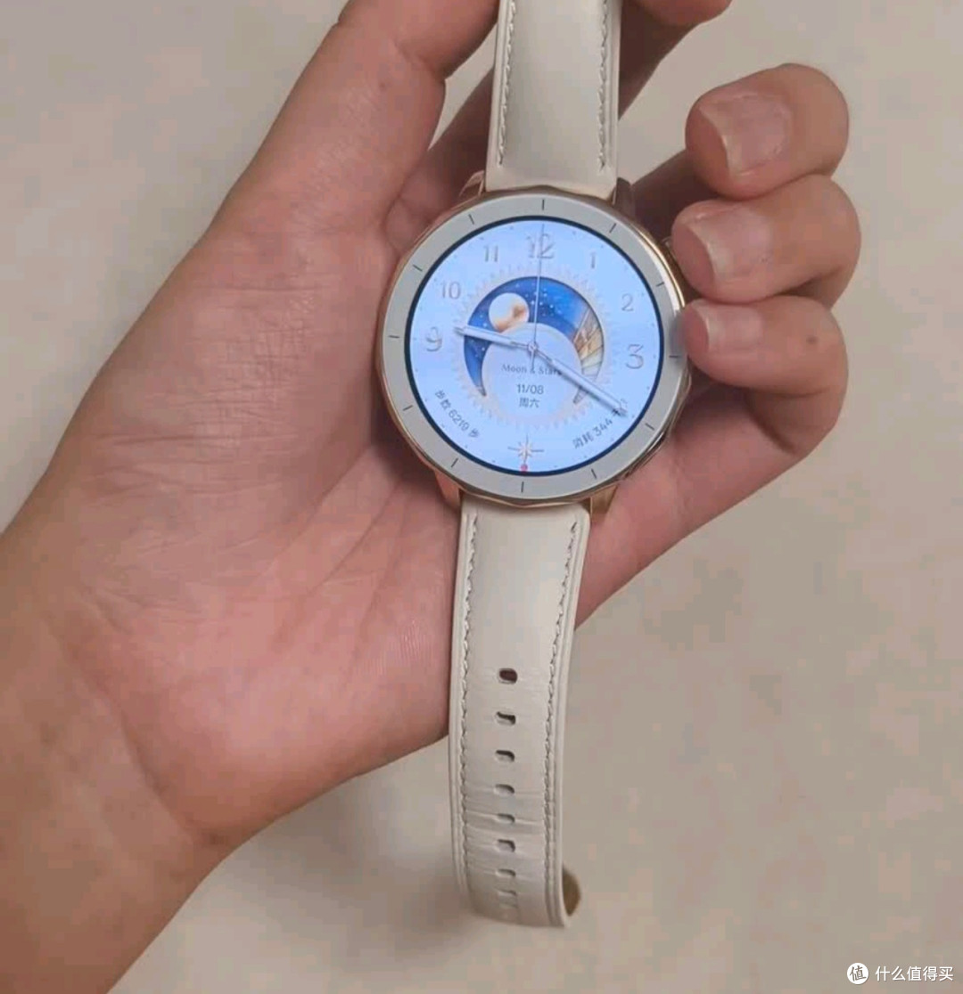 OPPO Watch X2 Mini明日金:轻薄实用
