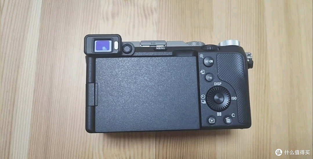 索尼A7C:轻便全画幅微单