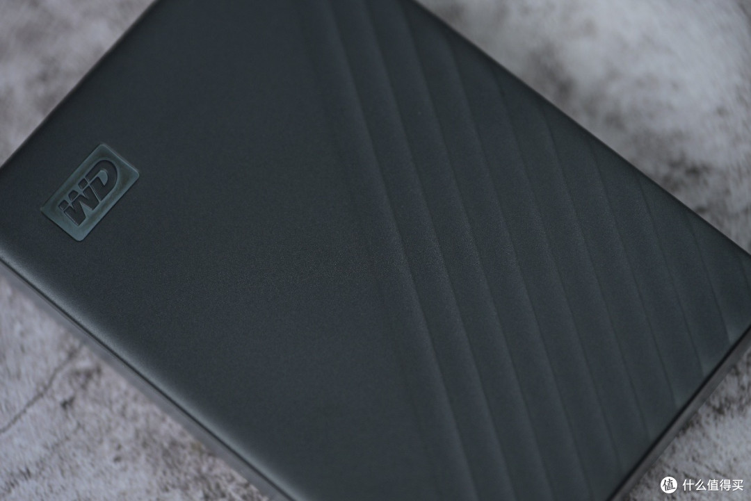 移动存储新选择 西部数据 My Passport 随行版（6TB）测评