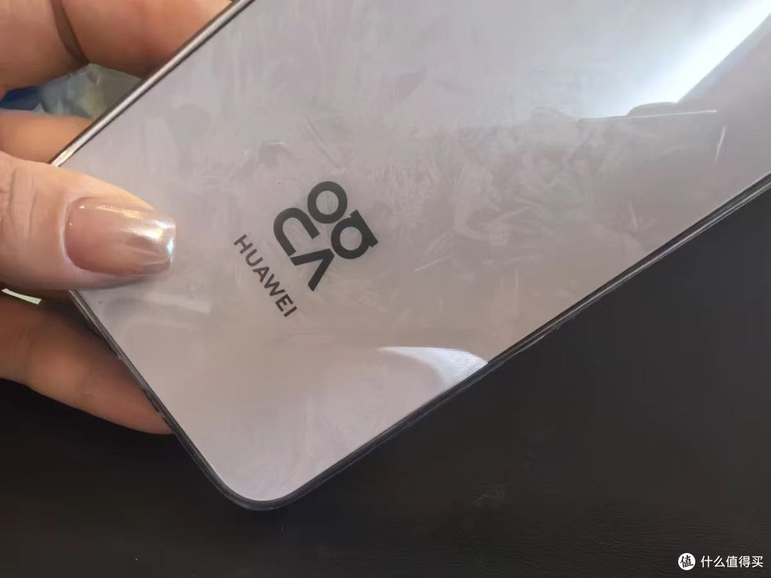 华为nova14上手体验：颜值和实力双在线的宝藏机