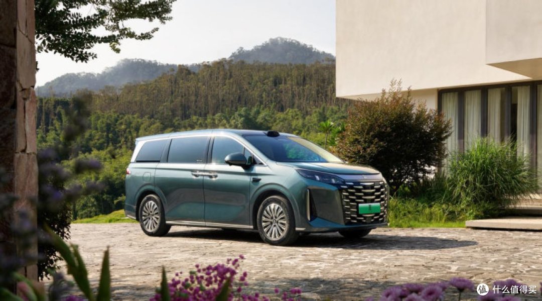 2026款夏天神之眼B + 218KM纯电续航加持，开启家用豪华MPV新时代