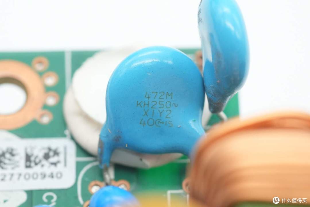 PFC+LLC+同步整流架构设计，台达550W碳化硅服务器电源拆解