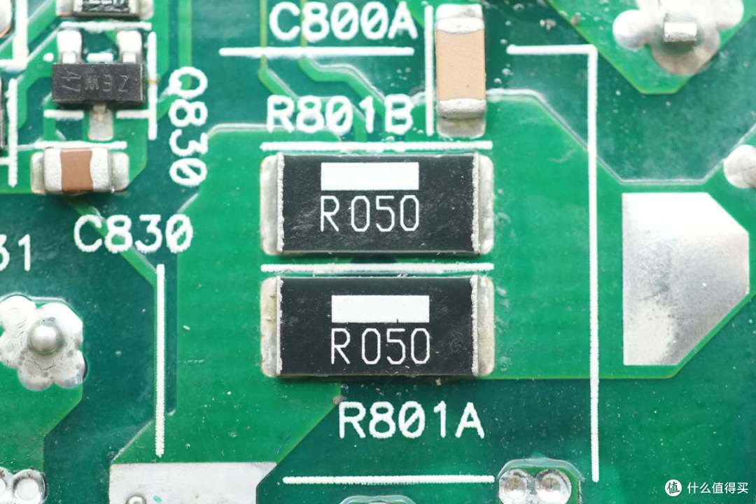 PFC+LLC+同步整流架构设计，台达550W碳化硅服务器电源拆解