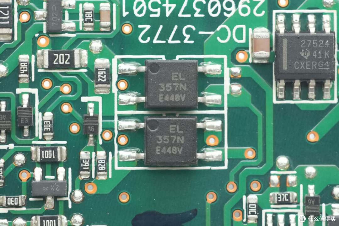 PFC+LLC+同步整流架构设计，台达550W碳化硅服务器电源拆解