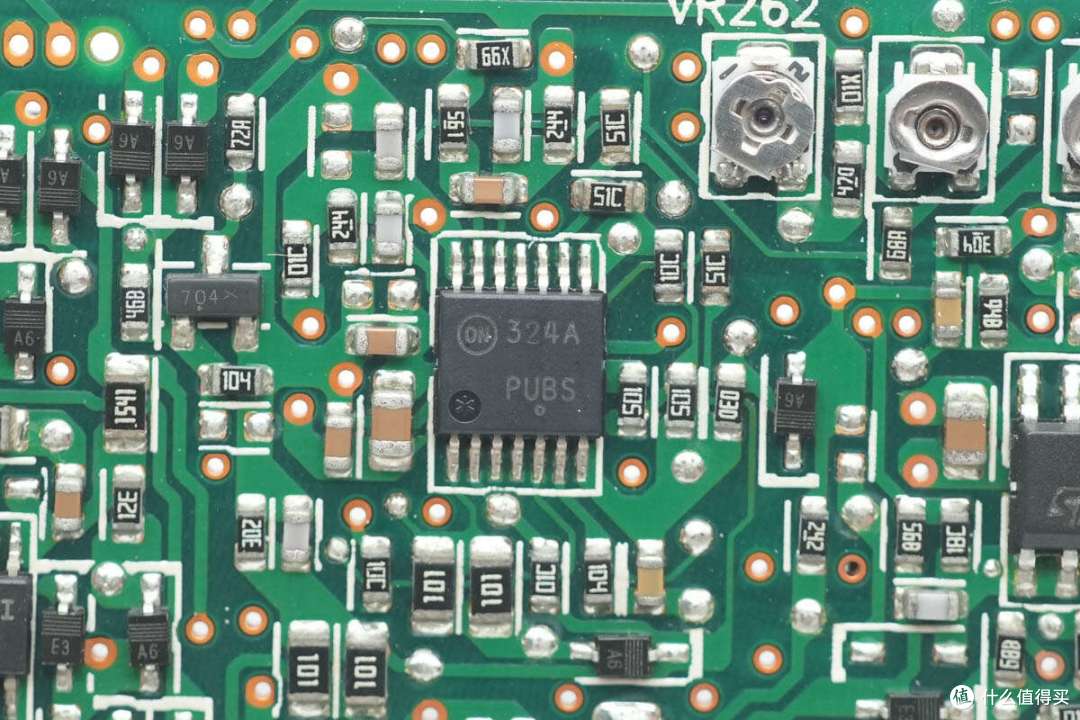 PFC+LLC+同步整流架构设计，台达550W碳化硅服务器电源拆解