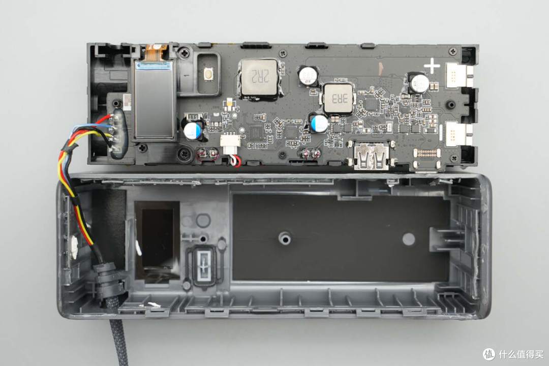 120W+45W同时快充,小米新款165W自带线充电宝拆解