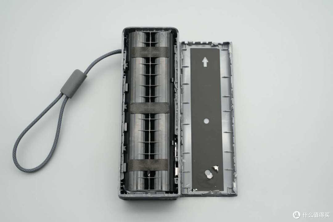 120W+45W同时快充,小米新款165W自带线充电宝拆解
