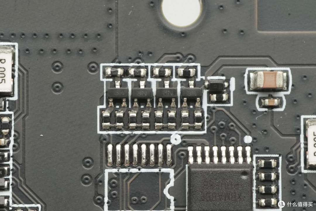 120W+45W同时快充,小米新款165W自带线充电宝拆解