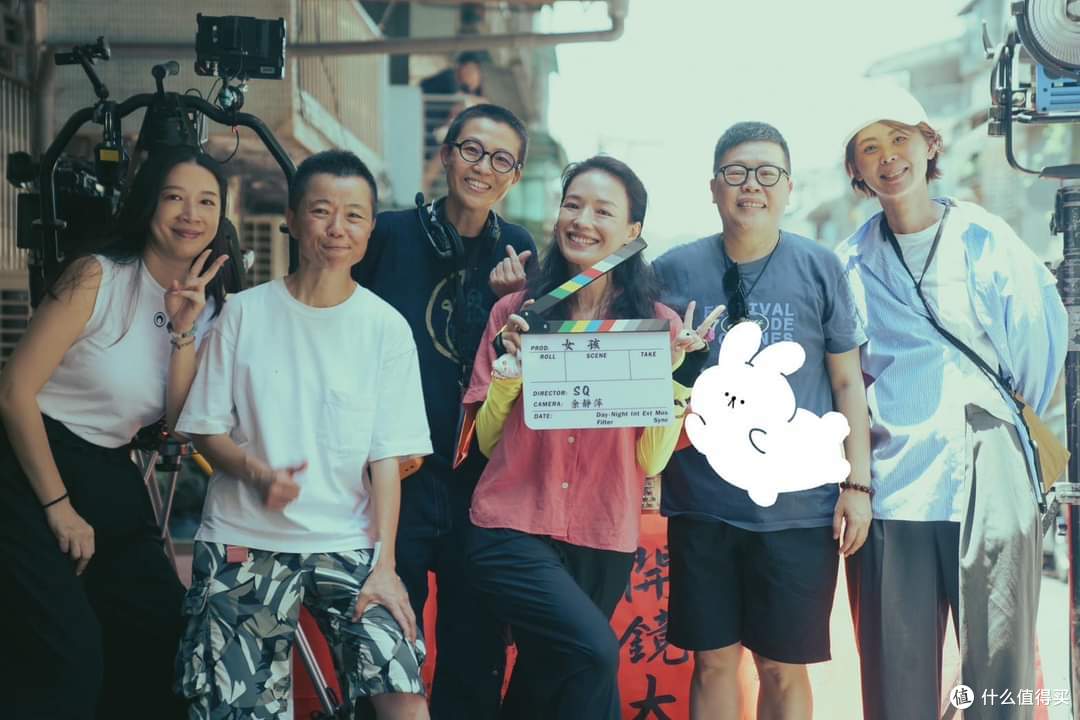 《女孩》:舒淇导演处女作,一部刺痛心灵却带来勇气的成长诗篇