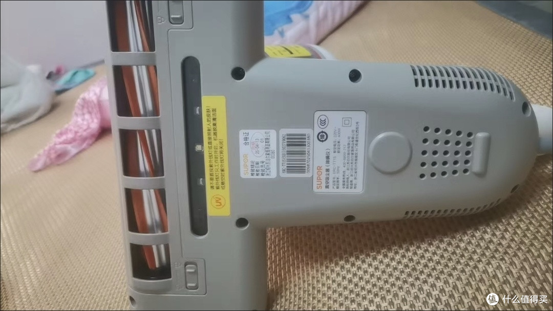 苏泊尔双杯除螨仪实测：给床品做“热风SPA”，告别尘螨困扰