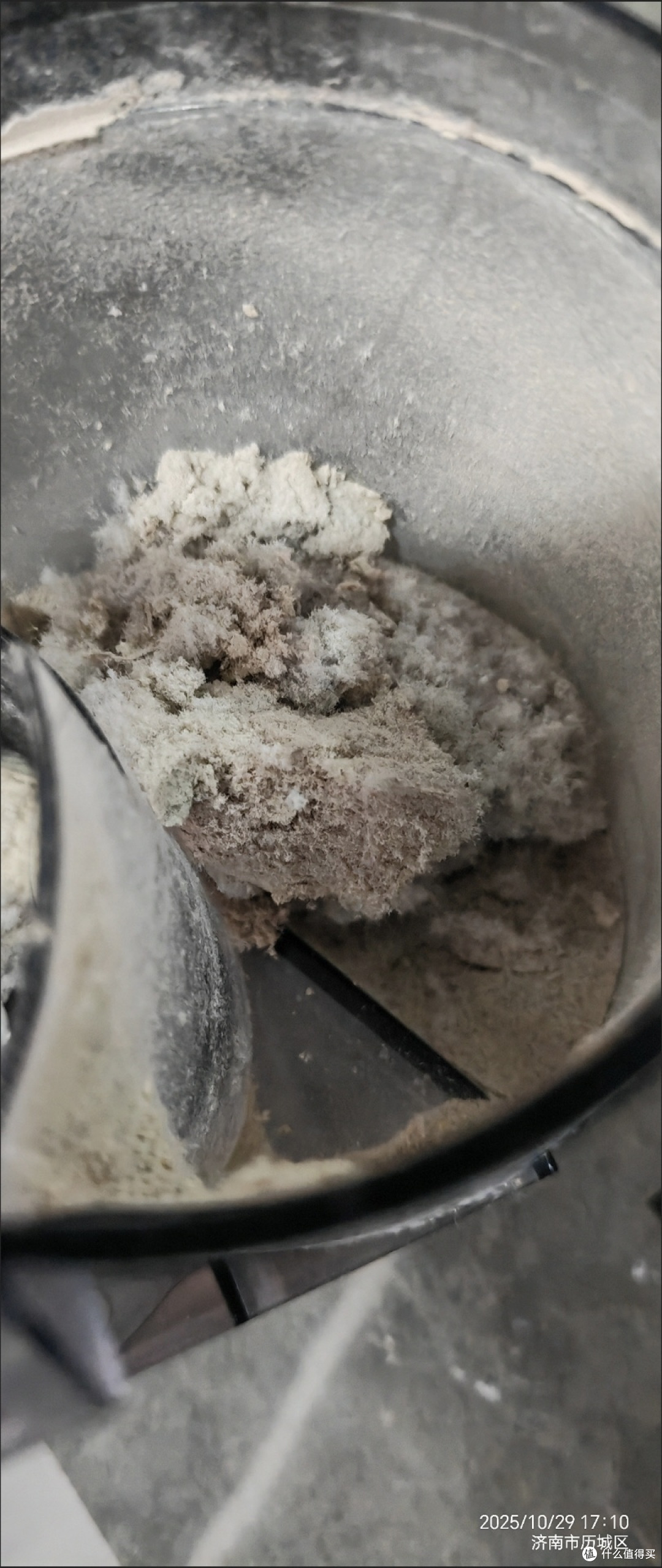 苏泊尔双杯除螨仪实测：给床品做“热风SPA”，告别尘螨困扰