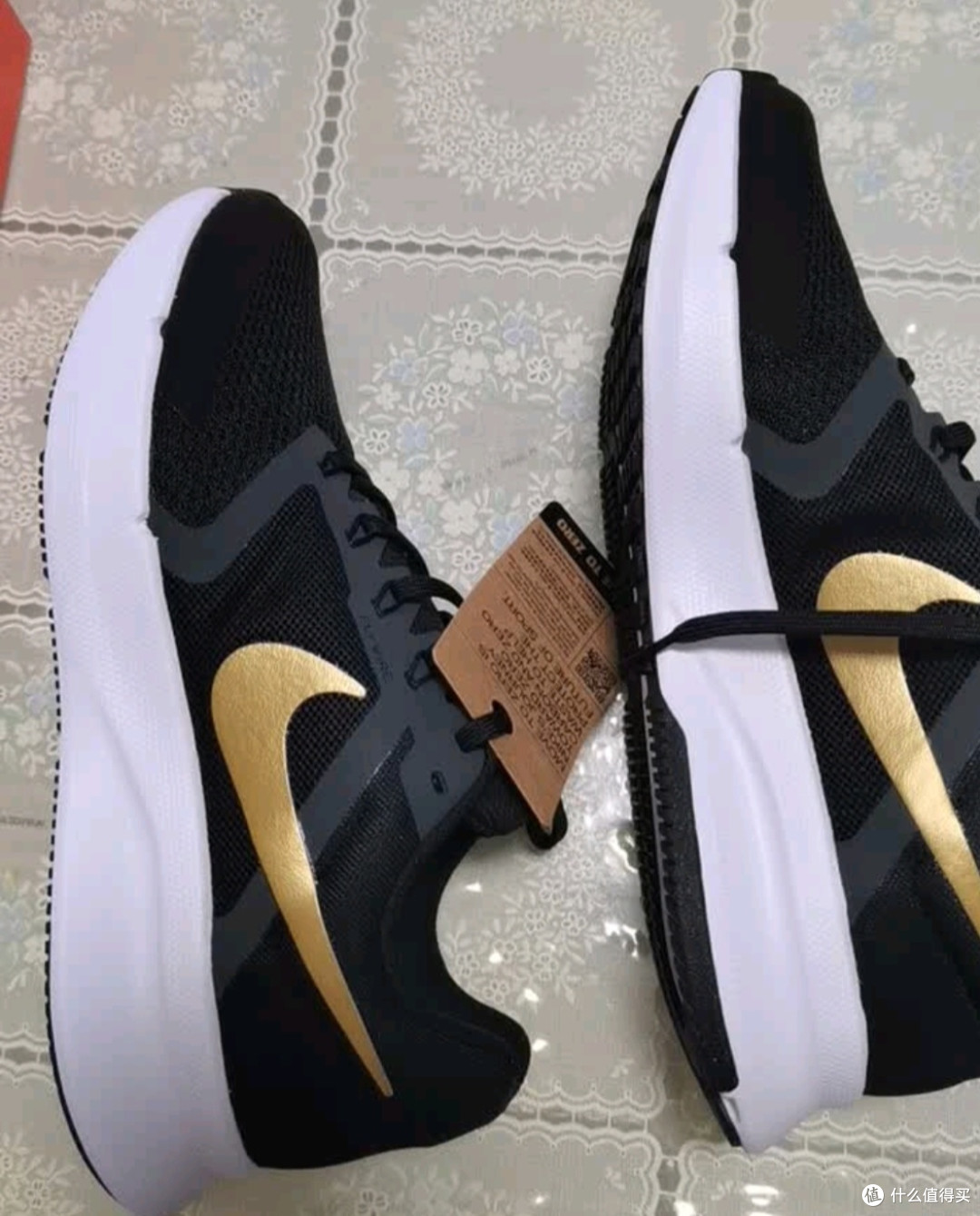 Nike Run Swift 3:缓震与支撑兼备