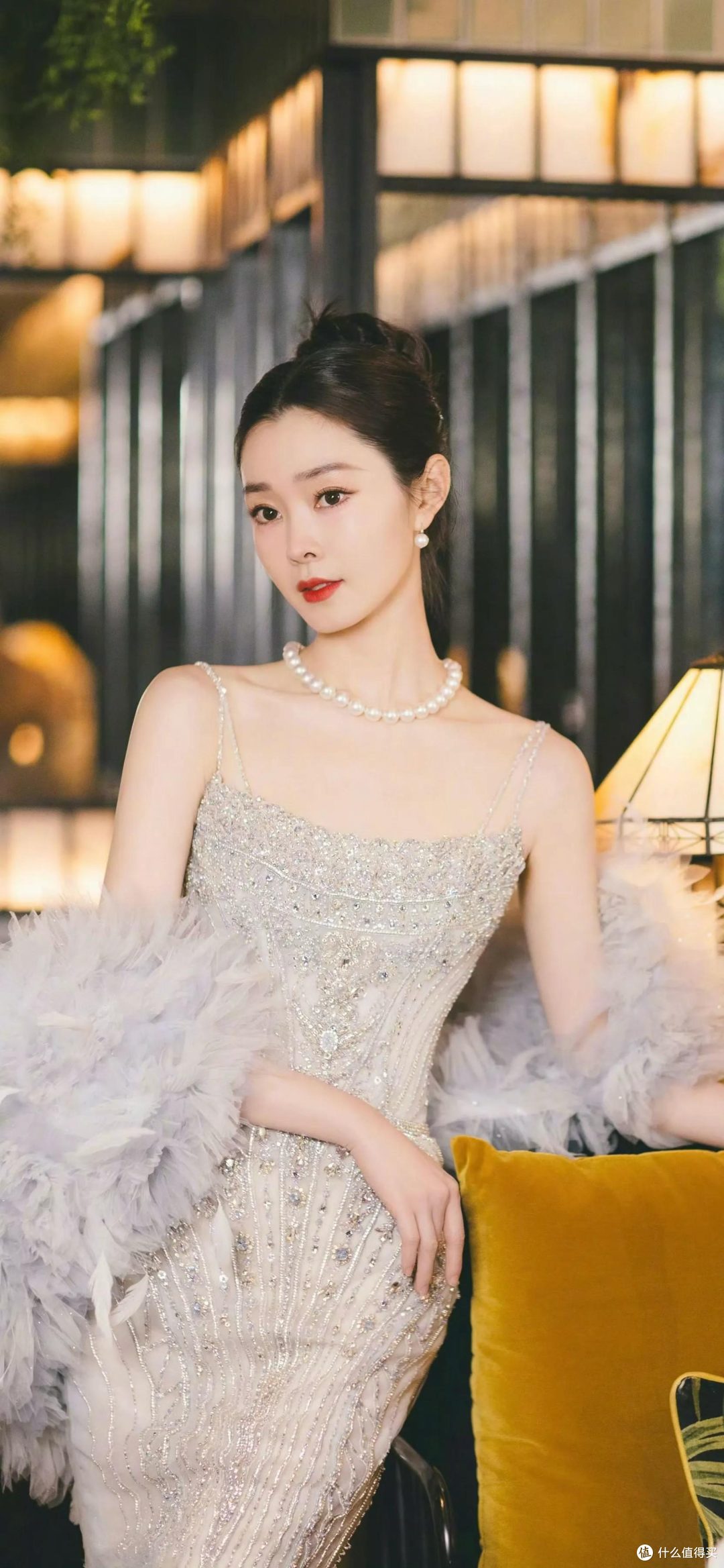 宋轶活动造型封神!民国名媛风美到失语,这状态是真实存在的吗?