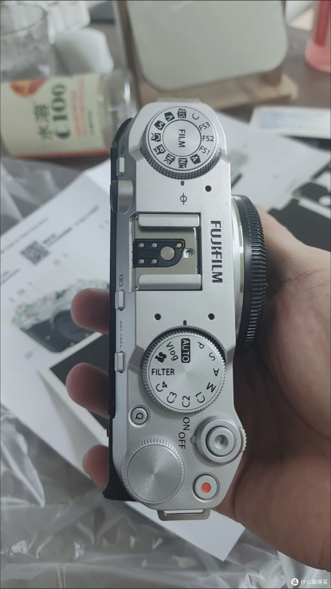 富士M5一夜爆火！复古小钢炮实拍48小时：胶片封神、防抖逆天！