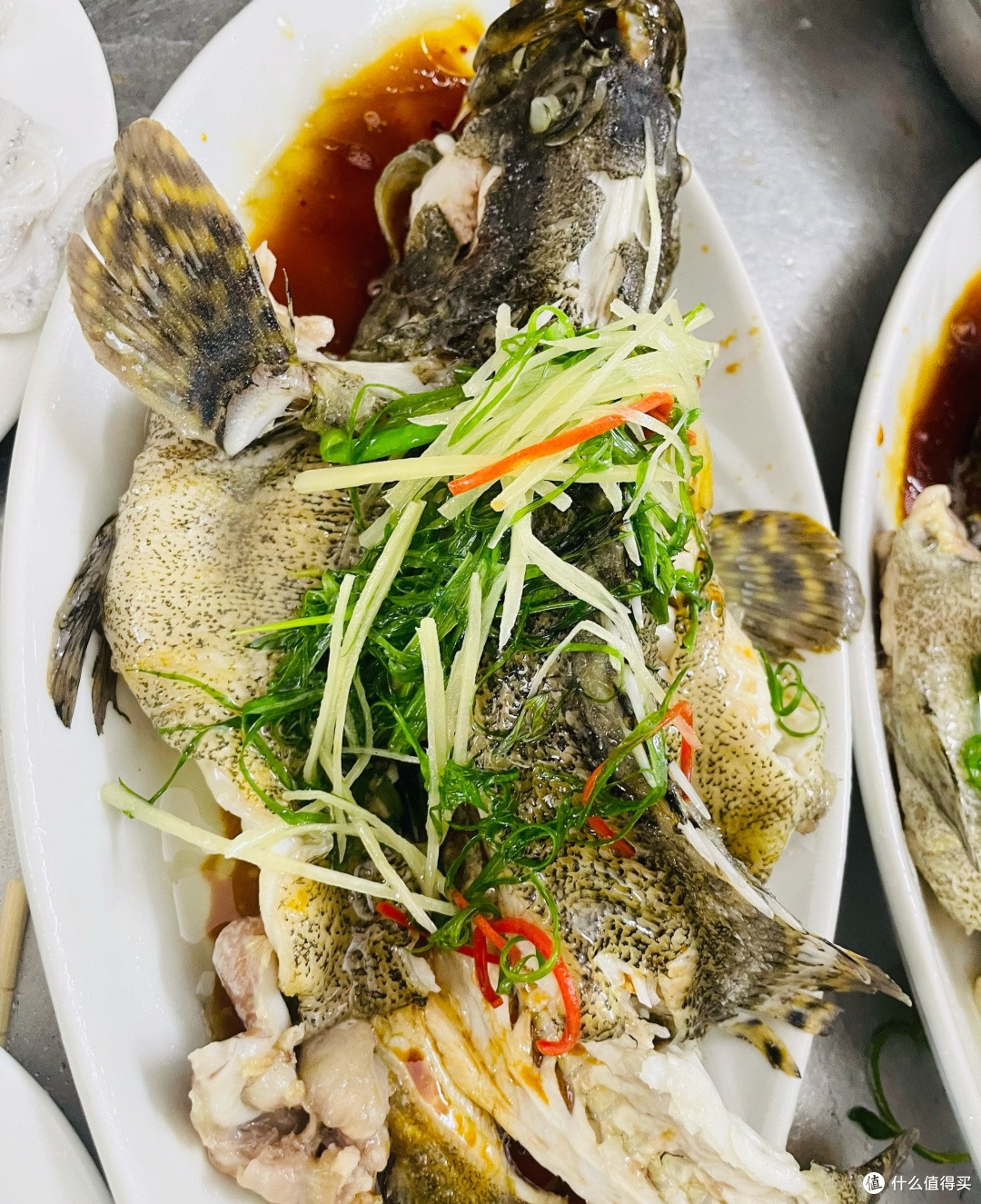 清蒸石斑鱼:一碟清鲜里的家宴仪式感