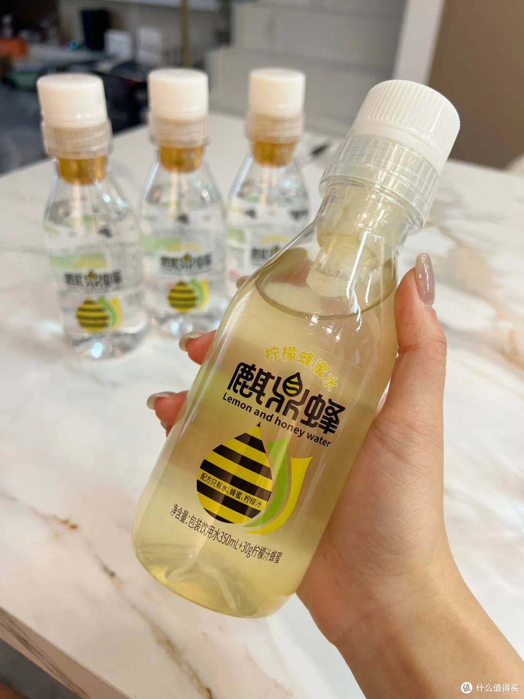 蜂蜜柠檬水，一口喝掉清爽感！