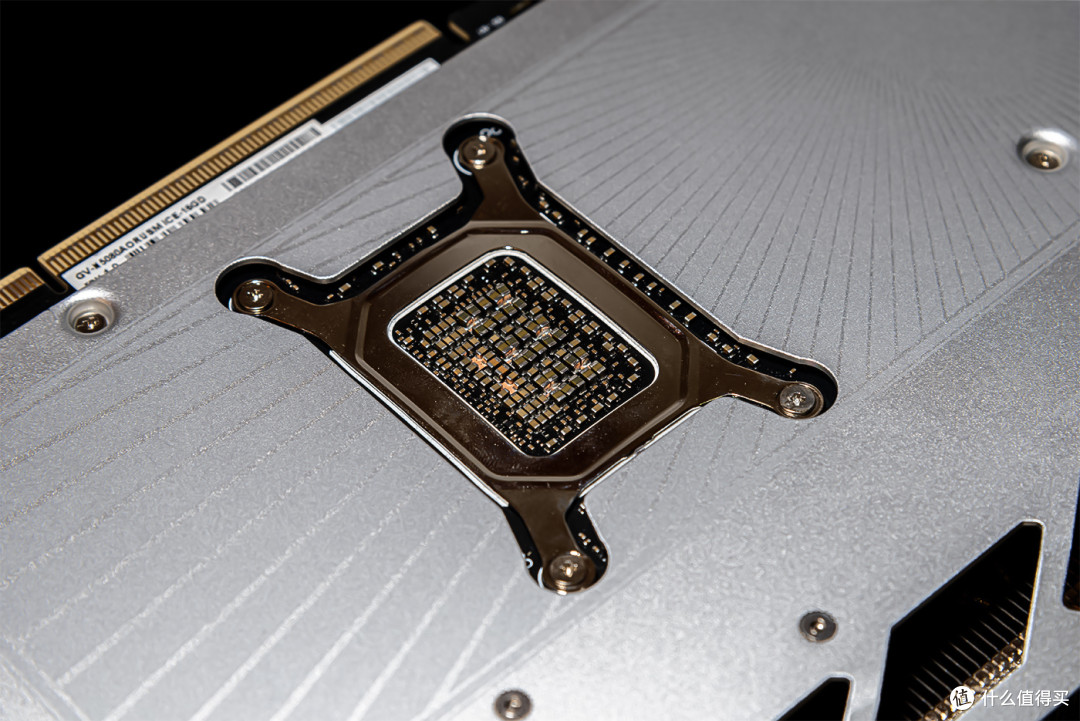 玩转4K高刷——技嘉超级冰雕RTX5080
