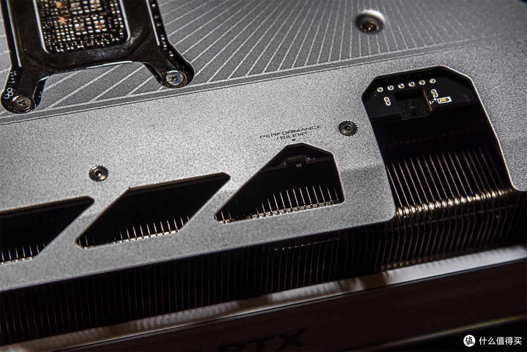 玩转4K高刷——技嘉超级冰雕RTX5080