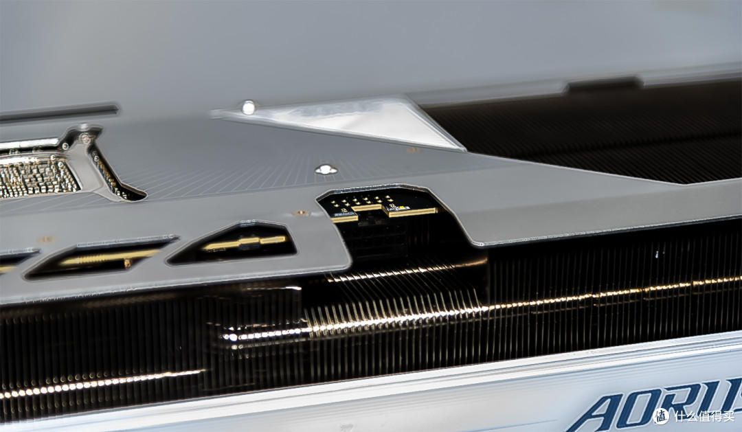 玩转4K高刷——技嘉超级冰雕RTX5080
