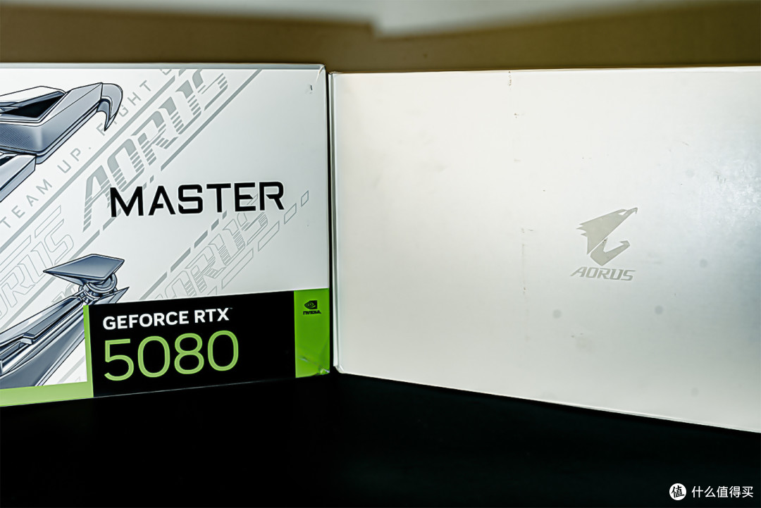 玩转4K高刷——技嘉超级冰雕RTX5080