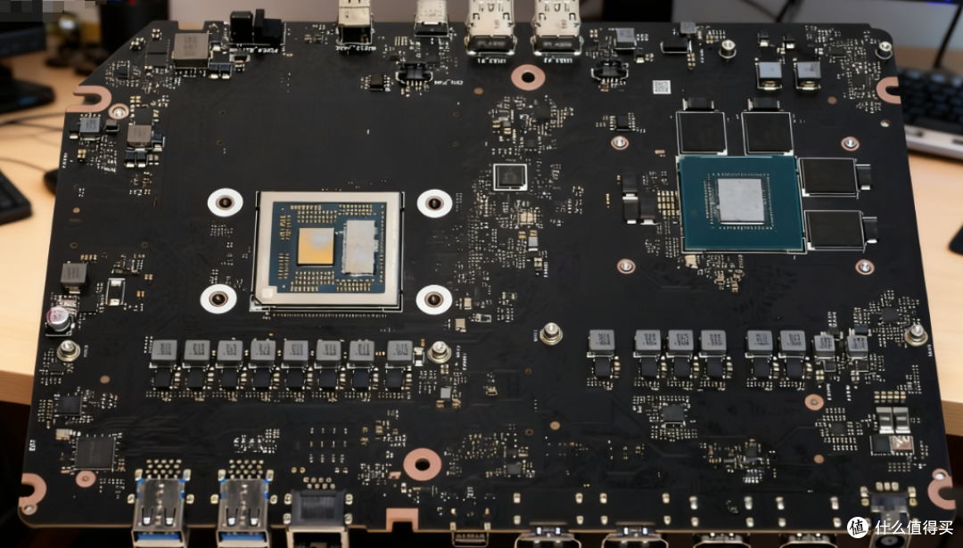 ROG 魔霸9 Mini:“小体积 ≠ 性能妥协”首台R9 9955HX3D迷你主机