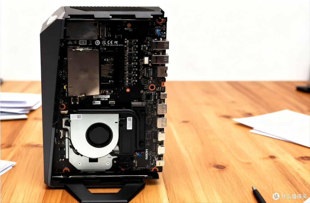 ROG 魔霸9 Mini:“小体积 ≠ 性能妥协”首台R9 9955HX3D迷你主机