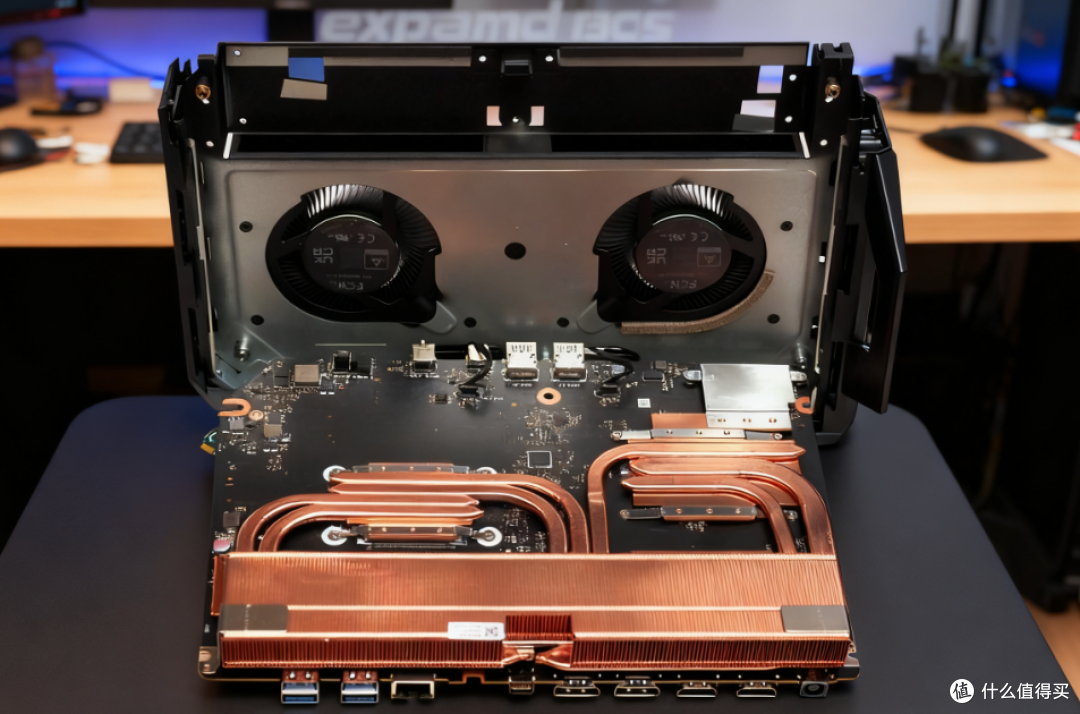 ROG 魔霸9 Mini:“小体积 ≠ 性能妥协”首台R9 9955HX3D迷你主机