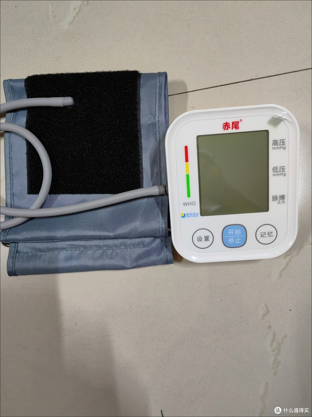 操作简便,适合老人使用的血压计