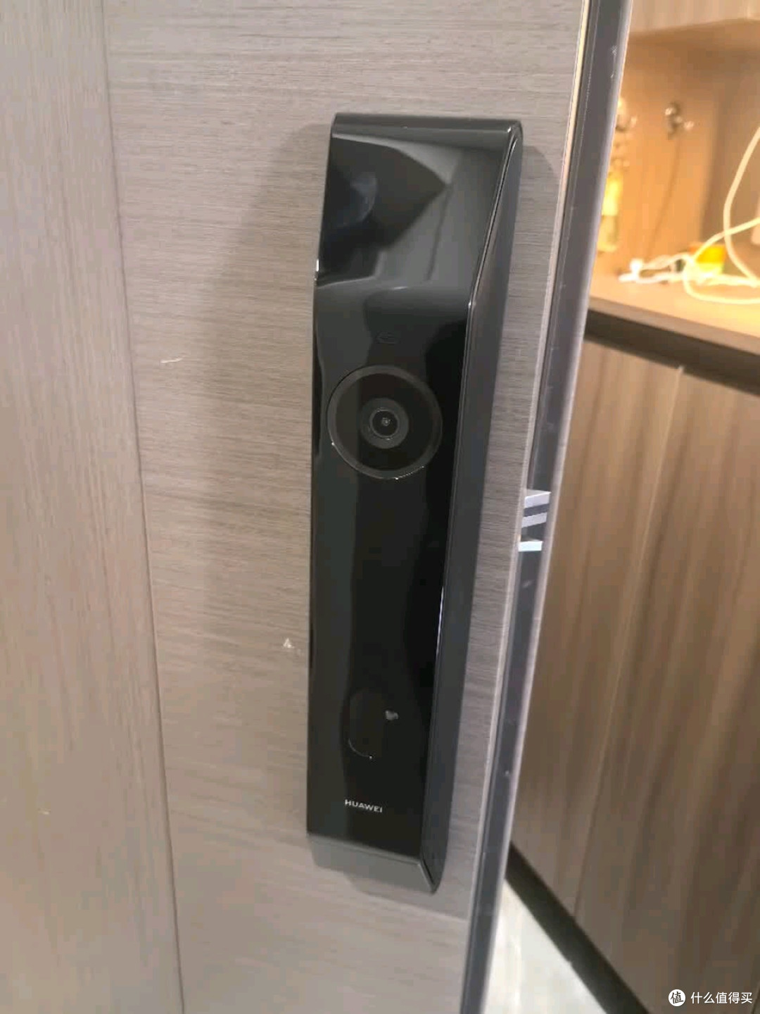 华为智能门锁2悦享版解锁金融级安全与鸿蒙生态便利