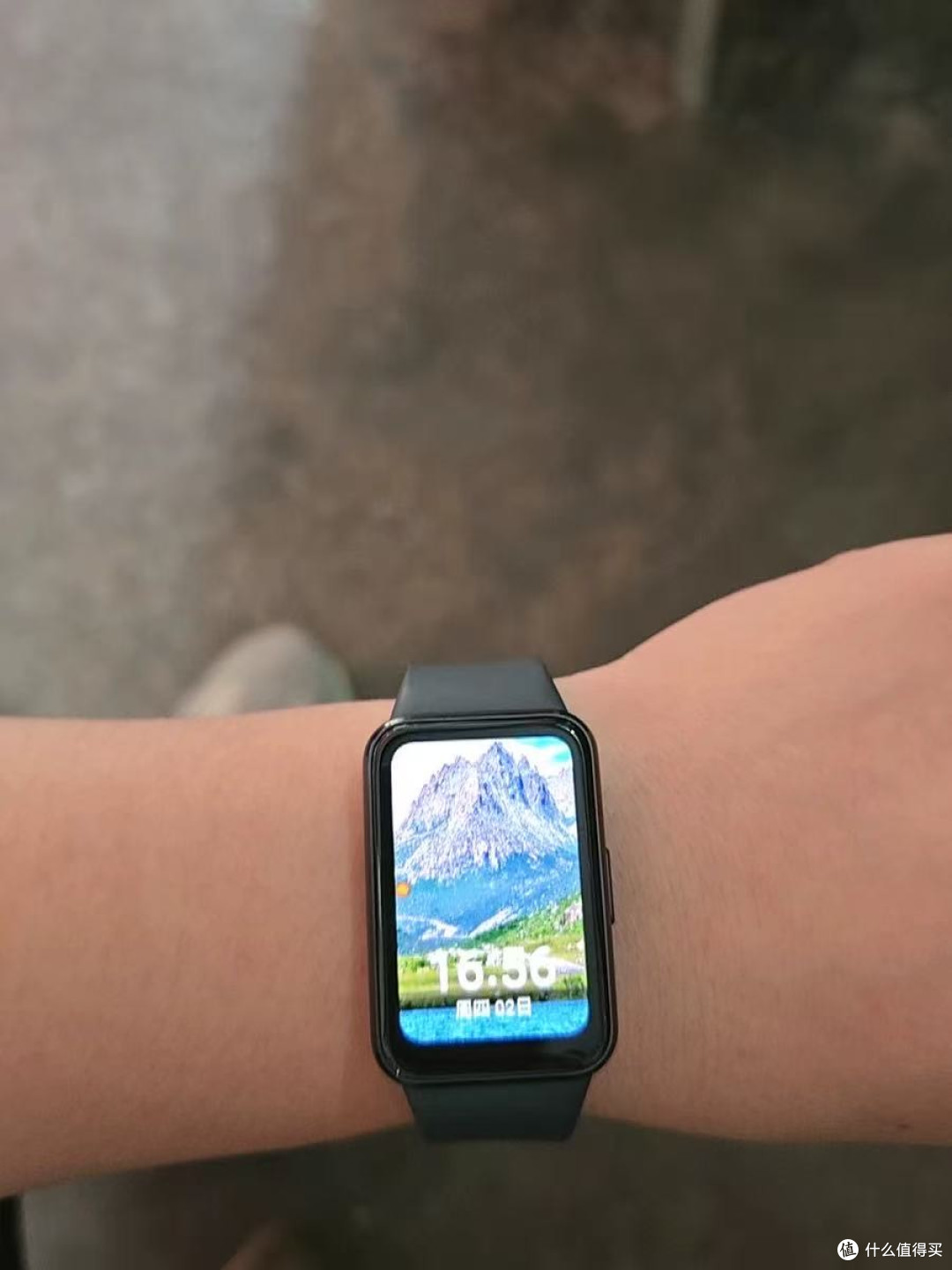 三星党狂喜!这款手环质感堪比iWatch,功能全到超出预期!
