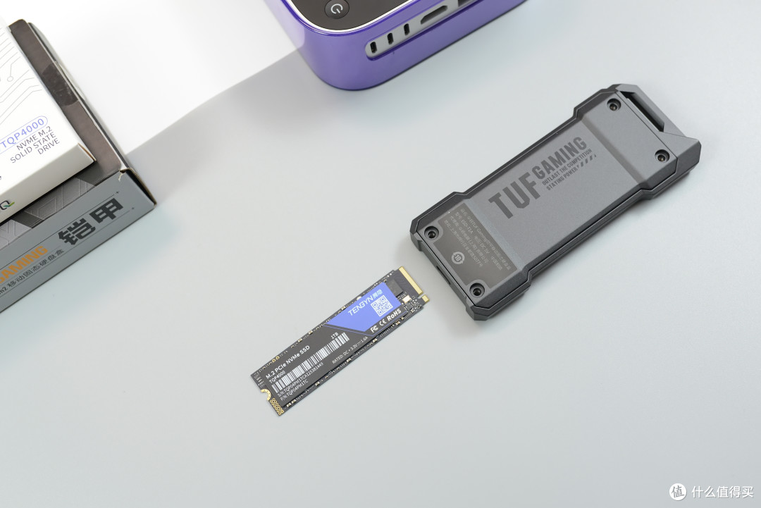 丐版Mac Mini M4要搭cp才真香，华硕TUF铠甲+腾隐TQP4000扩容实测