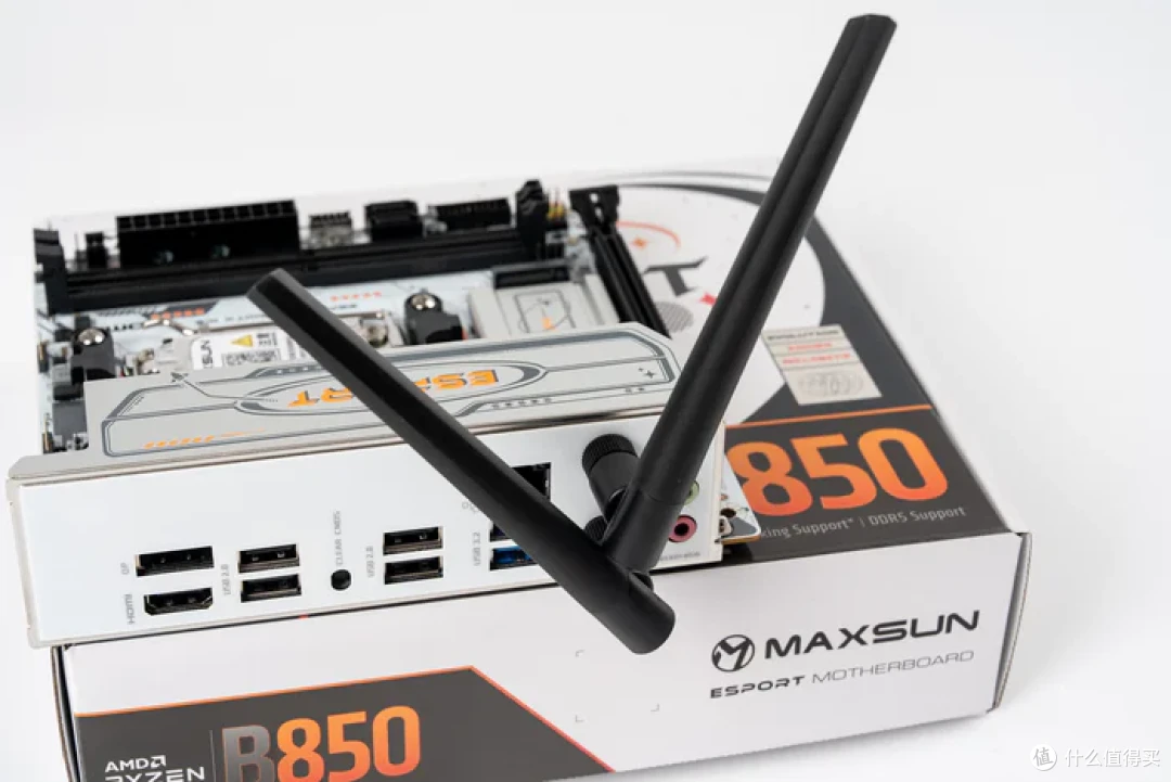 手提游戏盒子—铭瑄B850I+撼讯9060XT游荡者+机械大师C24装机分享