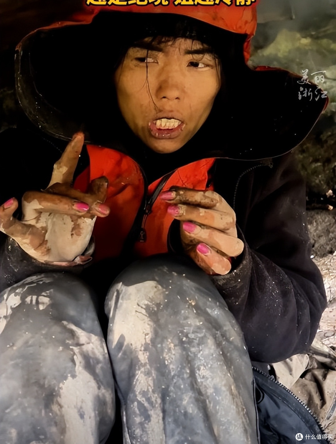 荒野求生,如何获取到天然盐?三种途径,都是生存必备技能