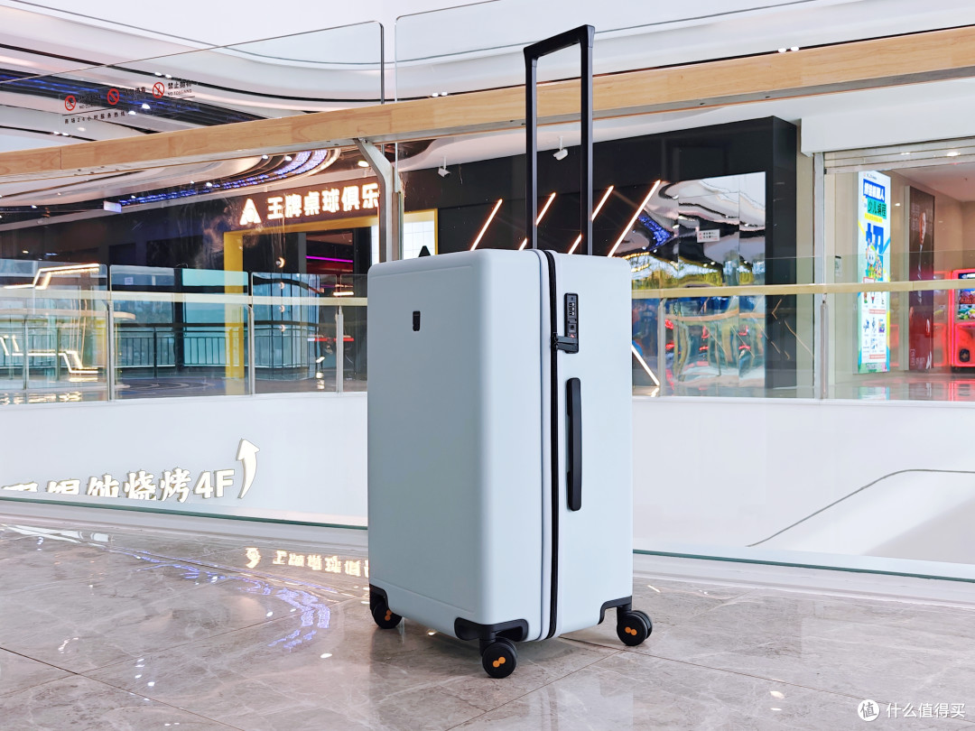 极简出行,要优雅,更要色彩—地平线8号新品Trunk系列24寸旅行箱