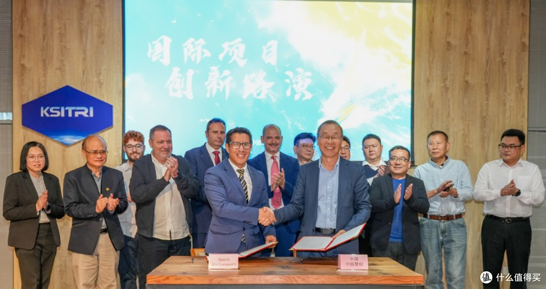 中园慧创携欧洲共工新闻社在进博会书写跨国合作新篇