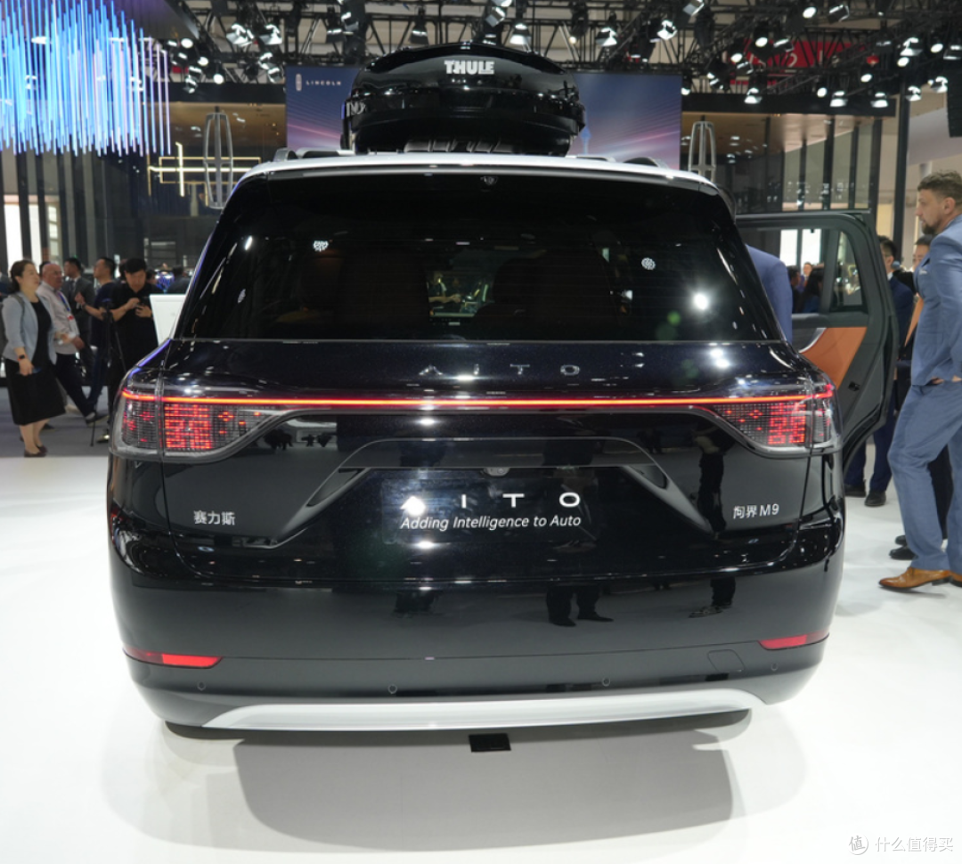 问界M9电动汽车600公里续航