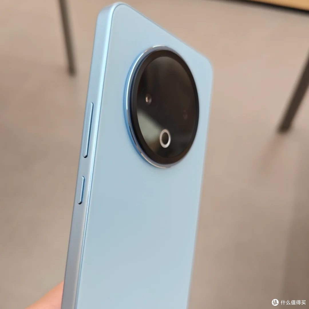 vivo Y500 Pro：国民小旗舰，让2亿像素走进你我生活