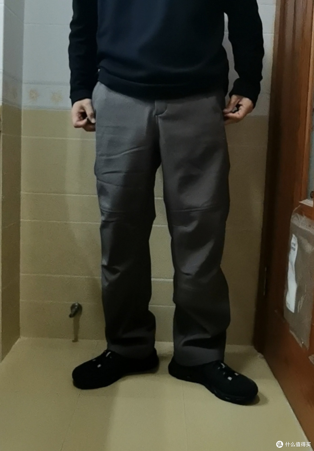 79元安踏大地之壳3.0四防软壳裤开箱，100块以下最值户外神裤？