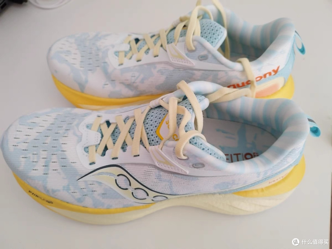 双十一入手Saucony胜利22：一双征服全场景的“脚感天花板”