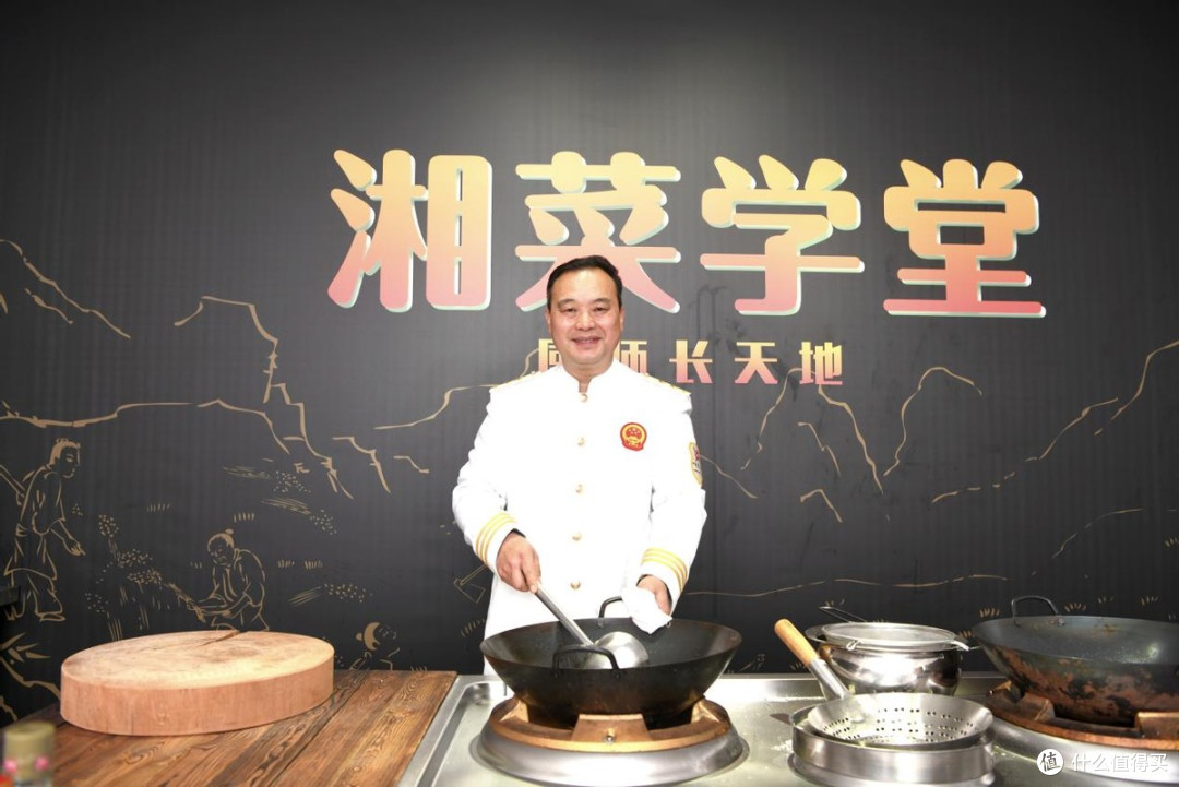 黄惠明:一生只做一件事,让地道湘味香飘四方