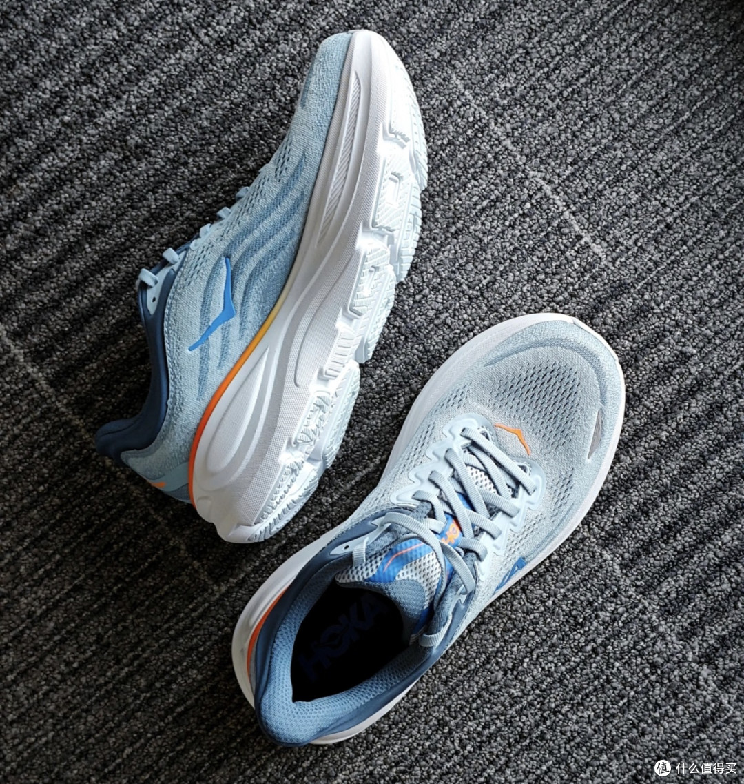 HOKA Bondi9:从穿搭到专业跑步