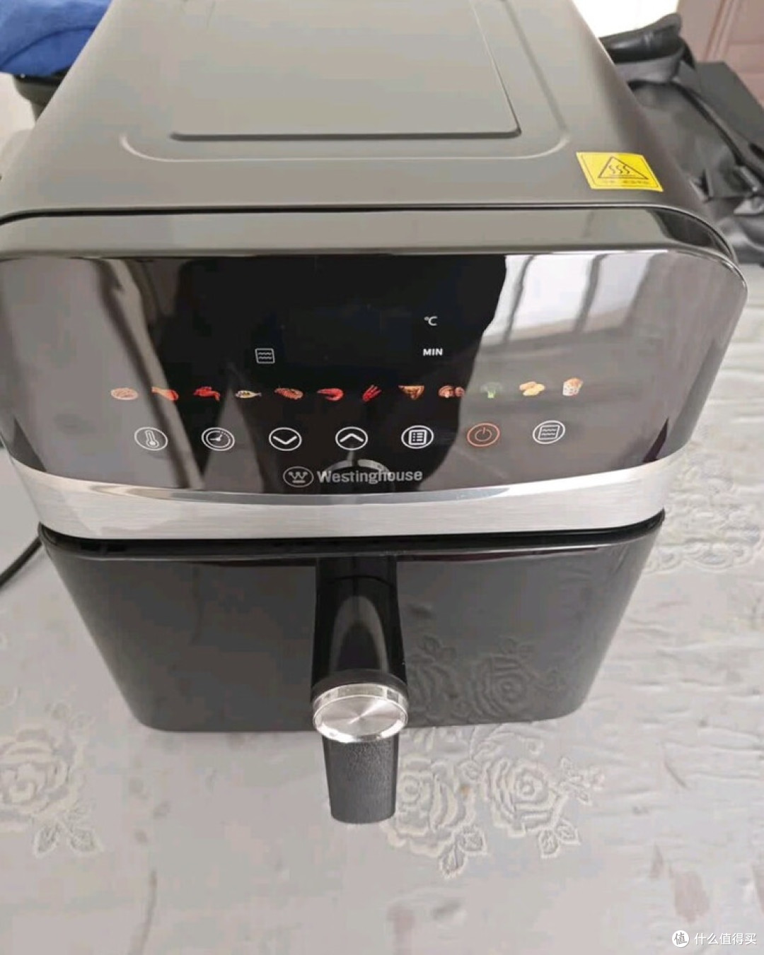 新空气炸锅解决旧锅烫手焦味问题