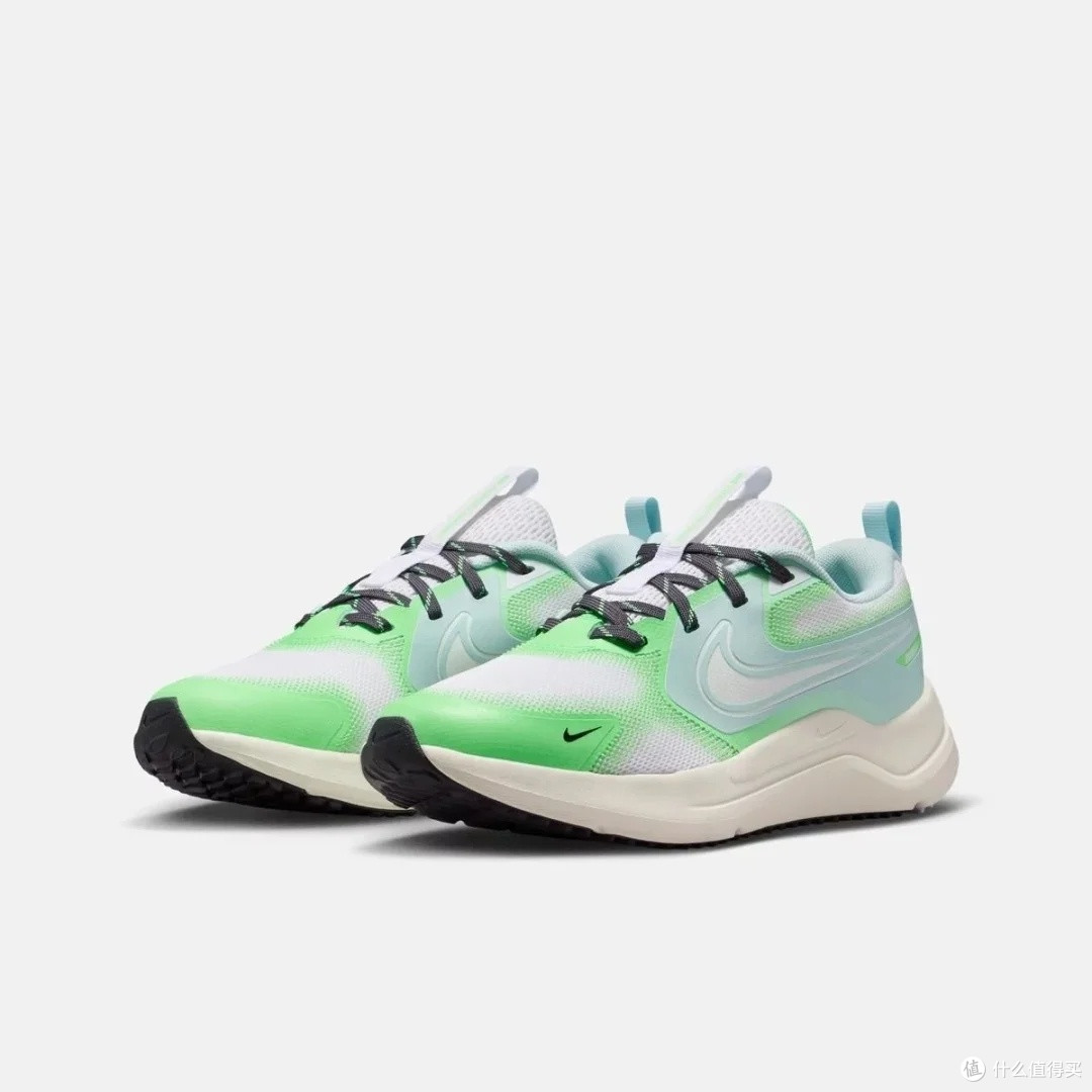 Nike COSMIC RUNNER (GS) 轻便缓震中大童跑步鞋