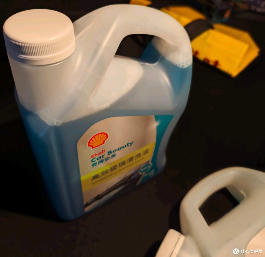 壳牌玻璃水：0℃防冻强去污
