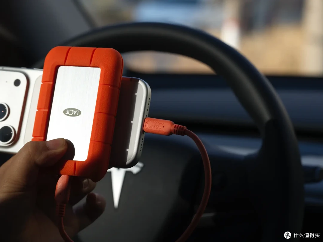 硬核玩家的终极装备|LaCie Rugged SSD4 金刚钻Plus